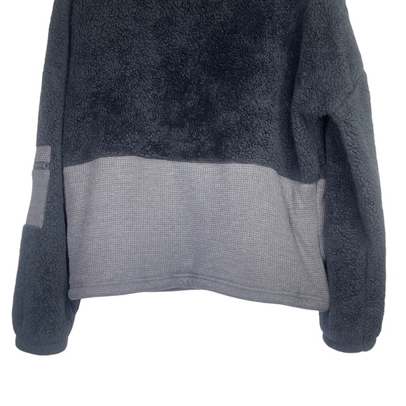 Fantastic Fawn Small Black & Grey Fuzzy Pullover - Picture 7 of 8